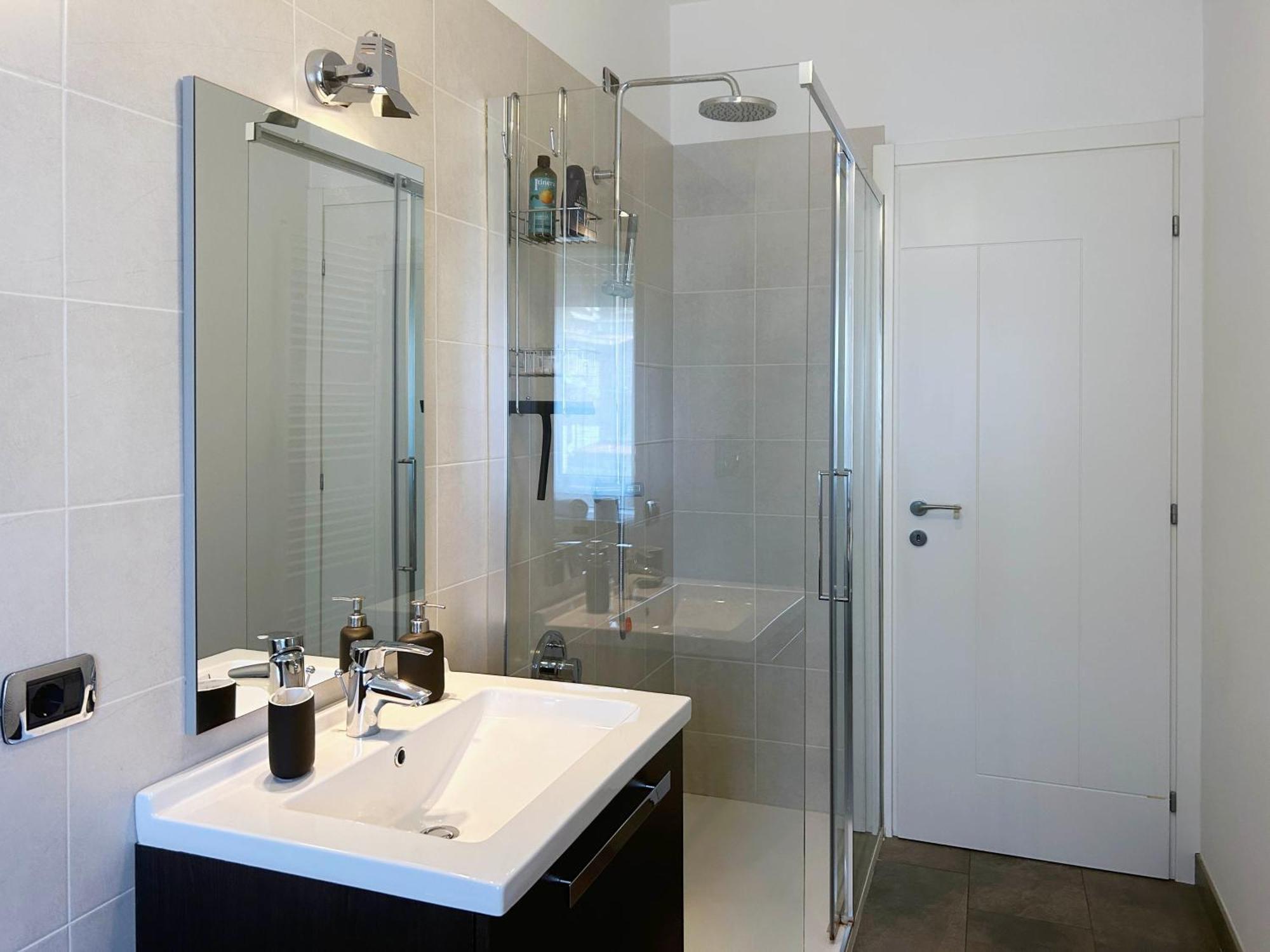 Comfortable Apartment In The Heart Of เลคโค ภายนอก รูปภาพ